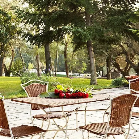 ベッド・アンド・ブレックファスト Trulli Del Carmine